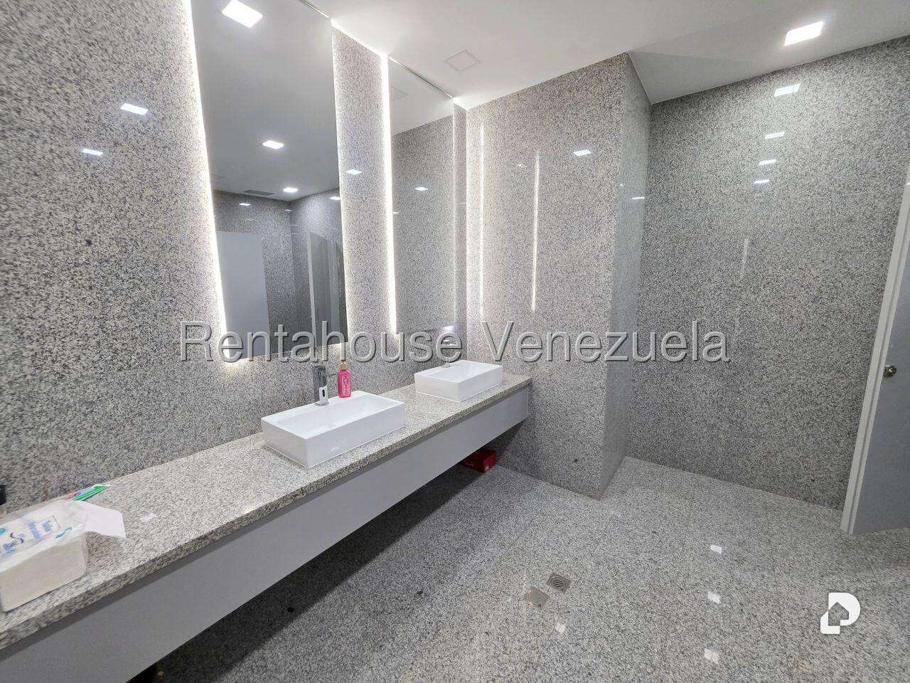 Oficina en Las Mercedes, Caracas – 20