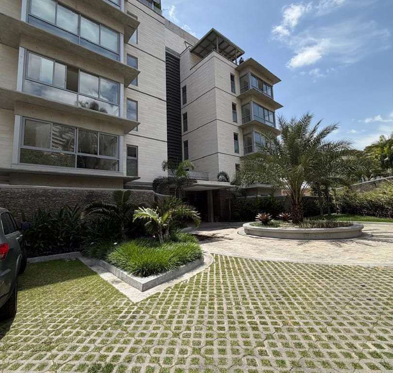 Apartamento en Altamira, Caracas - 1