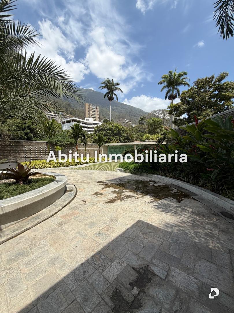 Apartamento en Altamira, Caracas – 2
