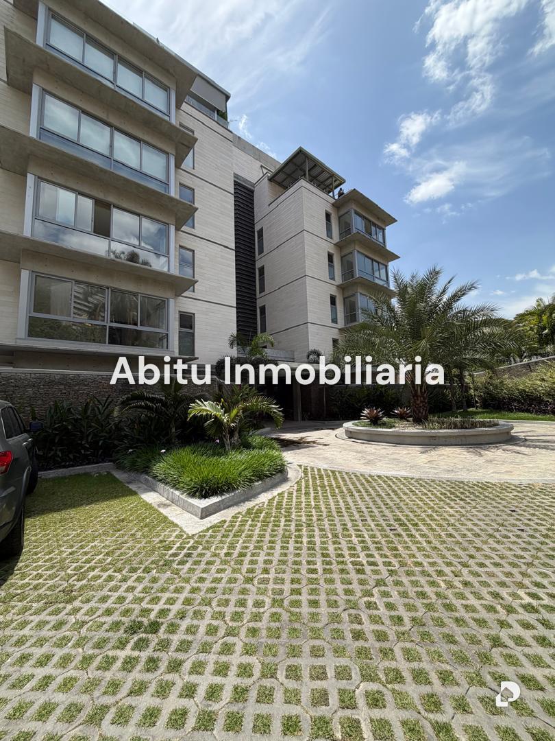 Apartamento en Altamira, Caracas – 1