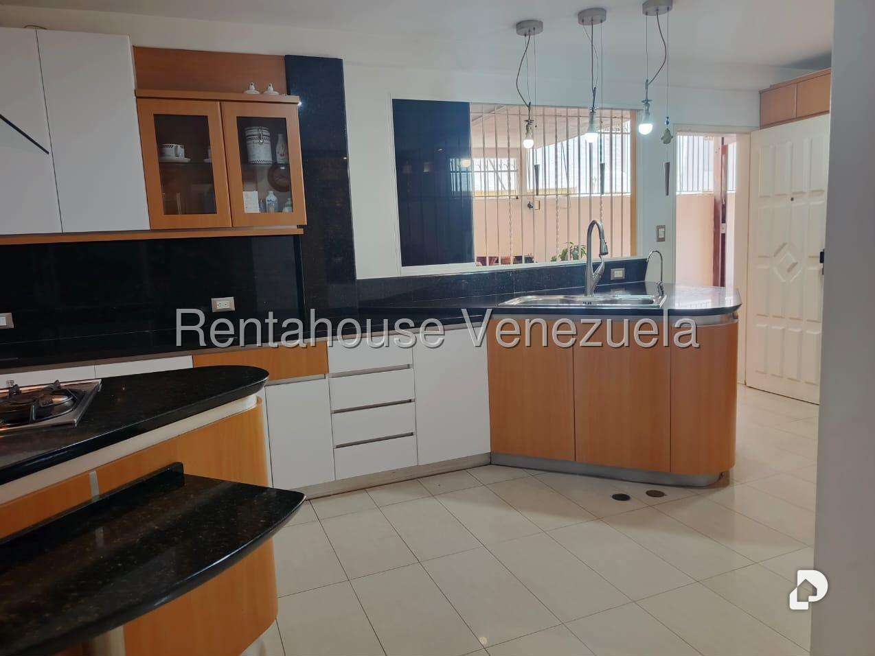Casa en Colinas de Bello Monte, Caracas – 25
