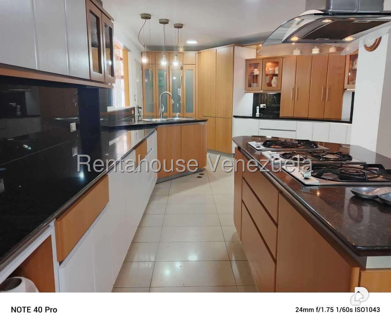 Casa en Colinas de Bello Monte, Caracas – 29