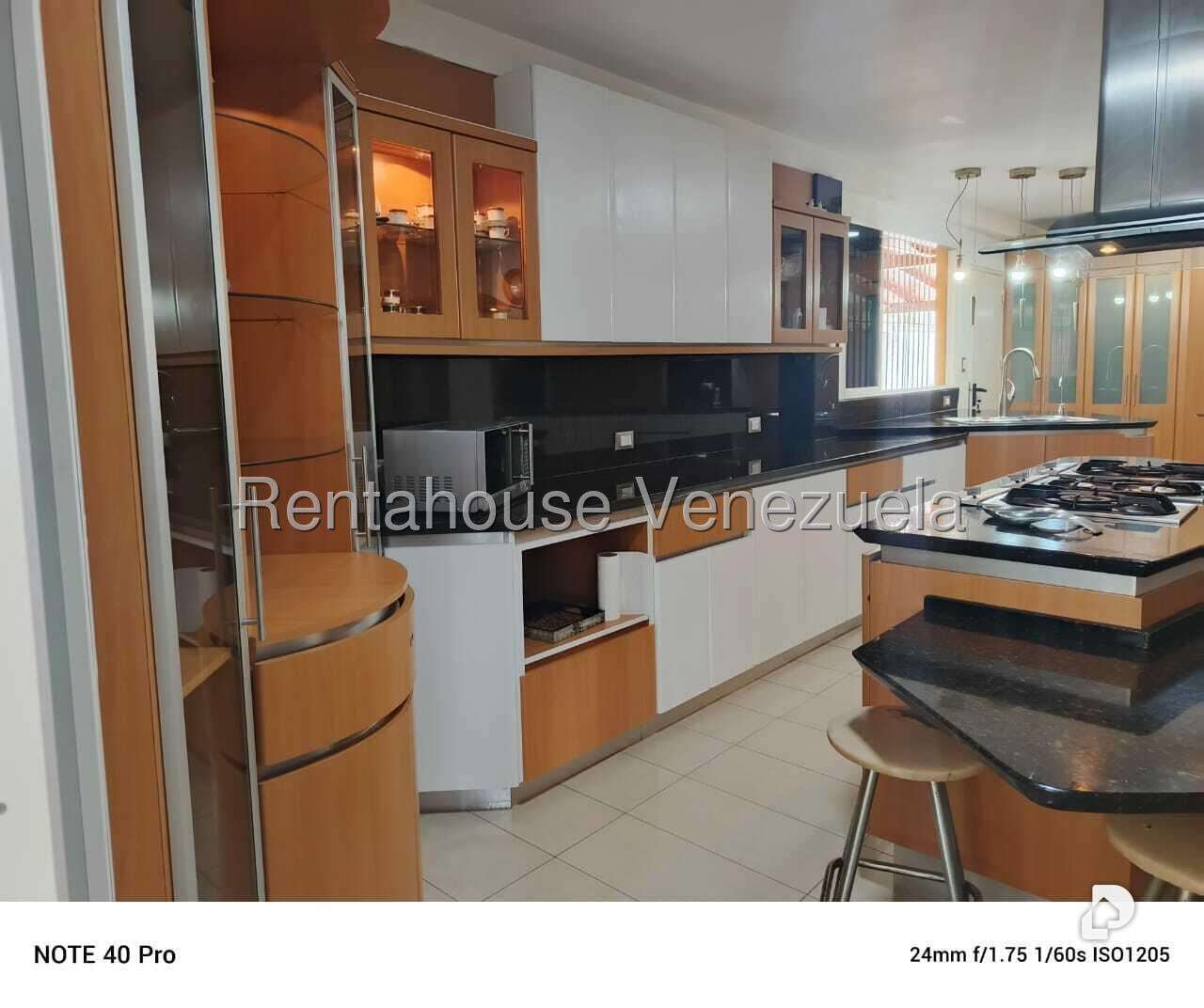 Casa en Colinas de Bello Monte, Caracas – 30