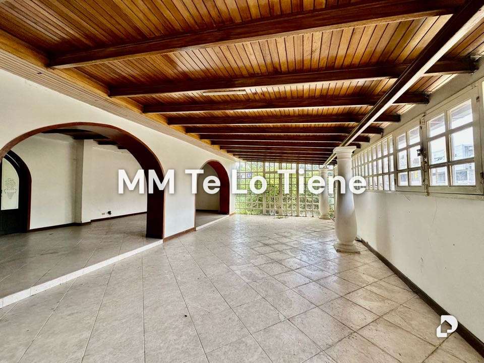 House in La Trinidad, Caracas – 2