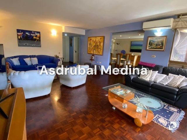 Apartamento en Colinas de Bello Monte, Caracas – 3