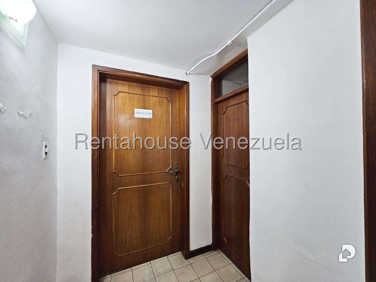 Local comercial en Los Chorros, Caracas – 30