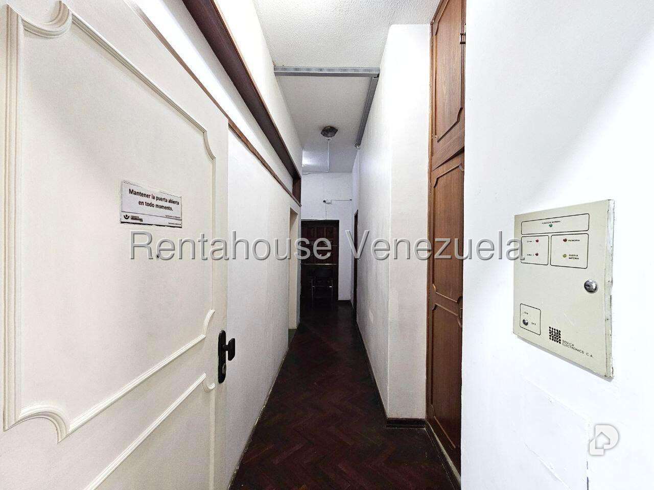 Local comercial en Los Chorros, Caracas – 27