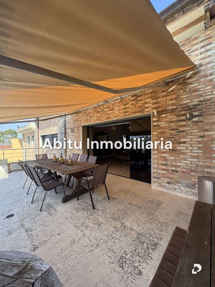 Casa en La Lagunita, Caracas – 13