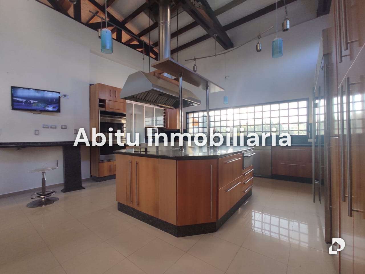 Casa en La Lagunita, Caracas – 18
