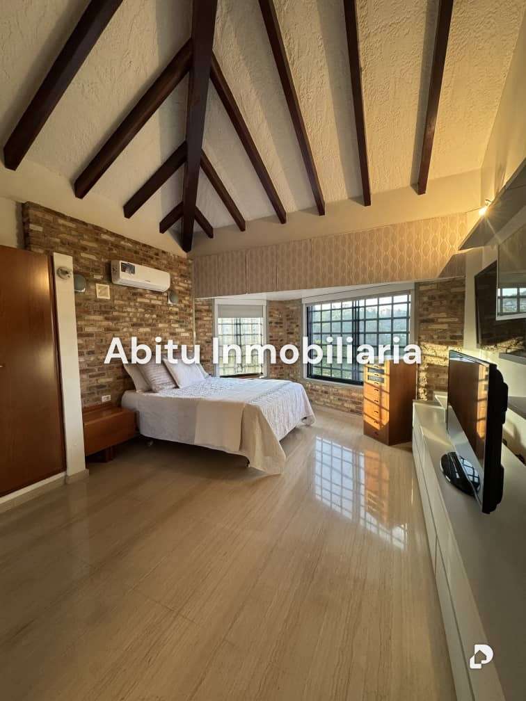 Casa en La Lagunita, Caracas – 14
