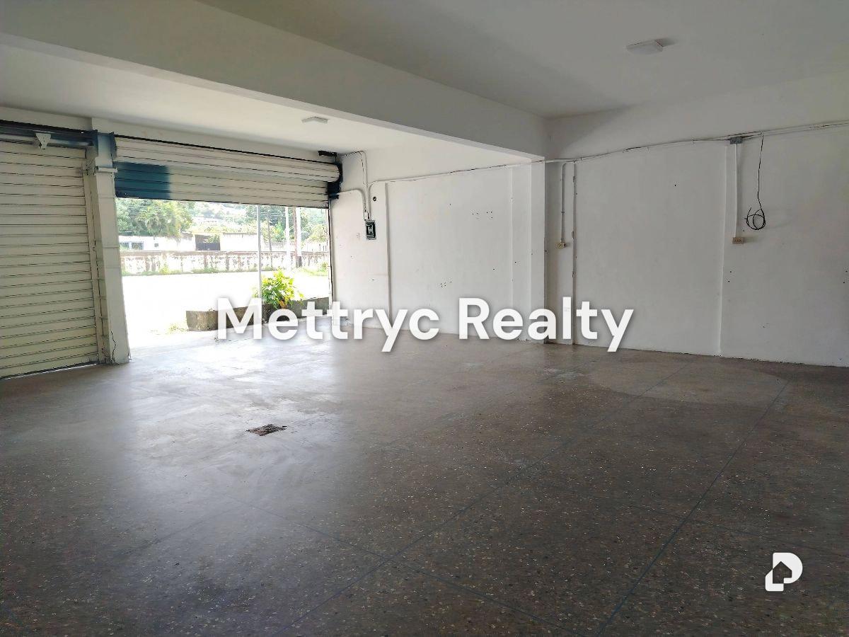 Local comercial en La Piedad - La Mora, Cabudare – 4
