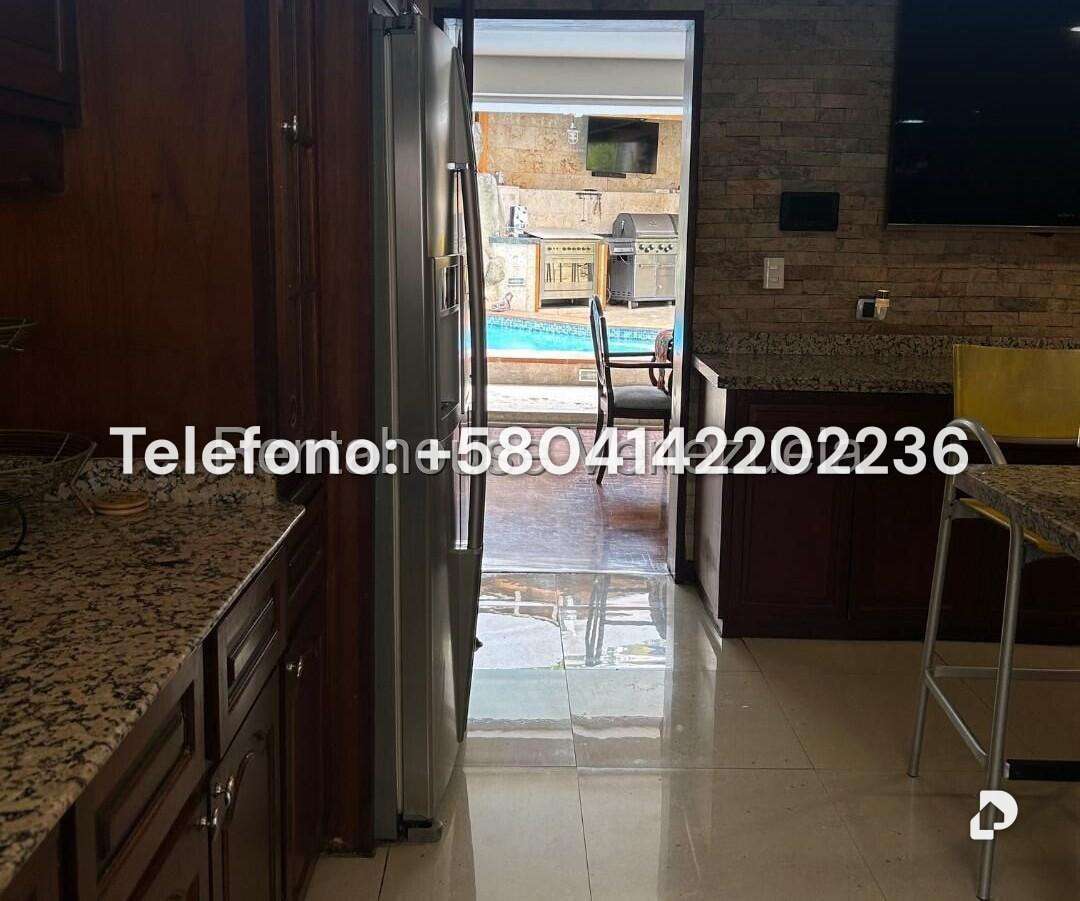 Casa en Macaracuay, Caracas – 25