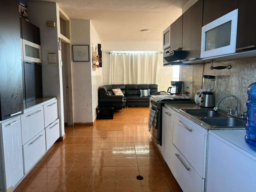 Apartamento en Av. Los Leones, Barquisimeto - 1