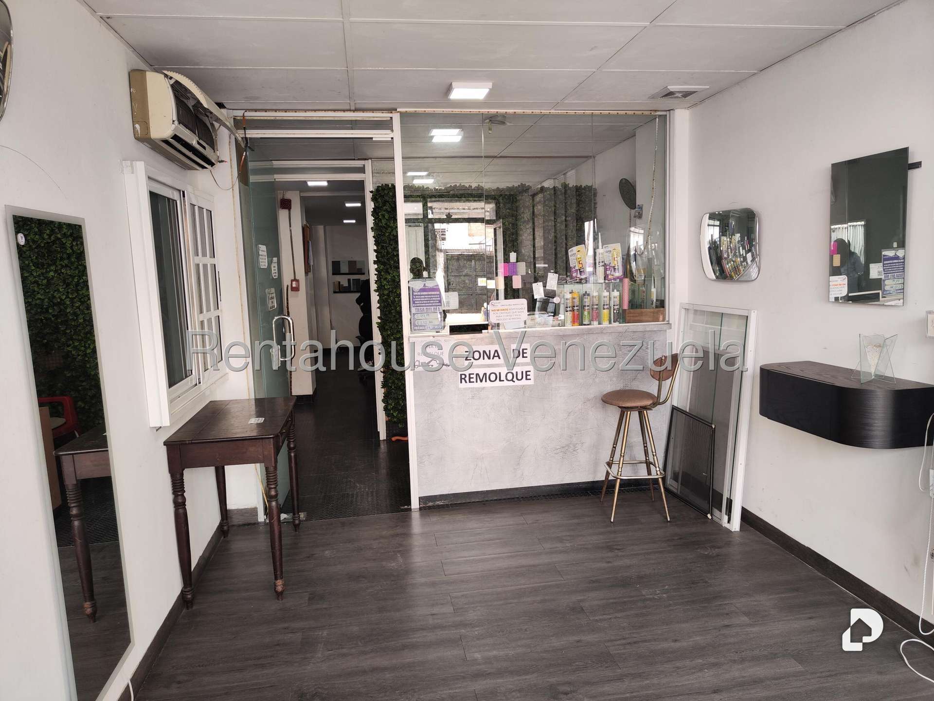 Local comercial en La Florida, Caracas – 4