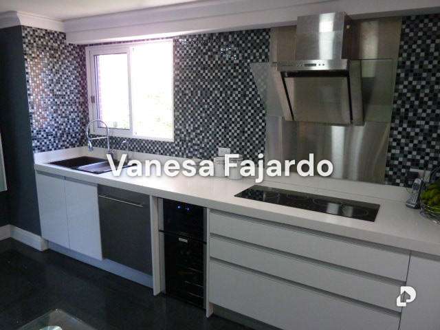 Apartamento en Lomas del Club Hípico, Caracas – 18
