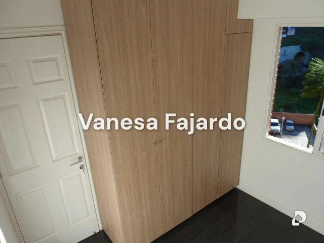 Apartamento en Lomas del Club Hípico, Caracas – 24