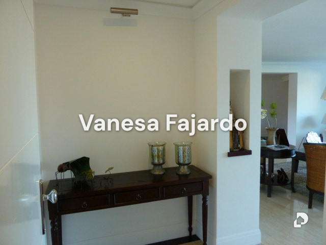 Apartamento en Lomas del Club Hípico, Caracas – 6