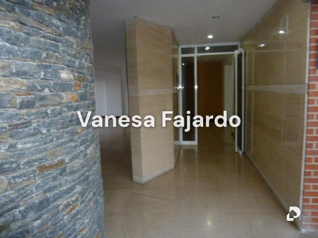 Apartamento en Lomas del Club Hípico, Caracas – 3