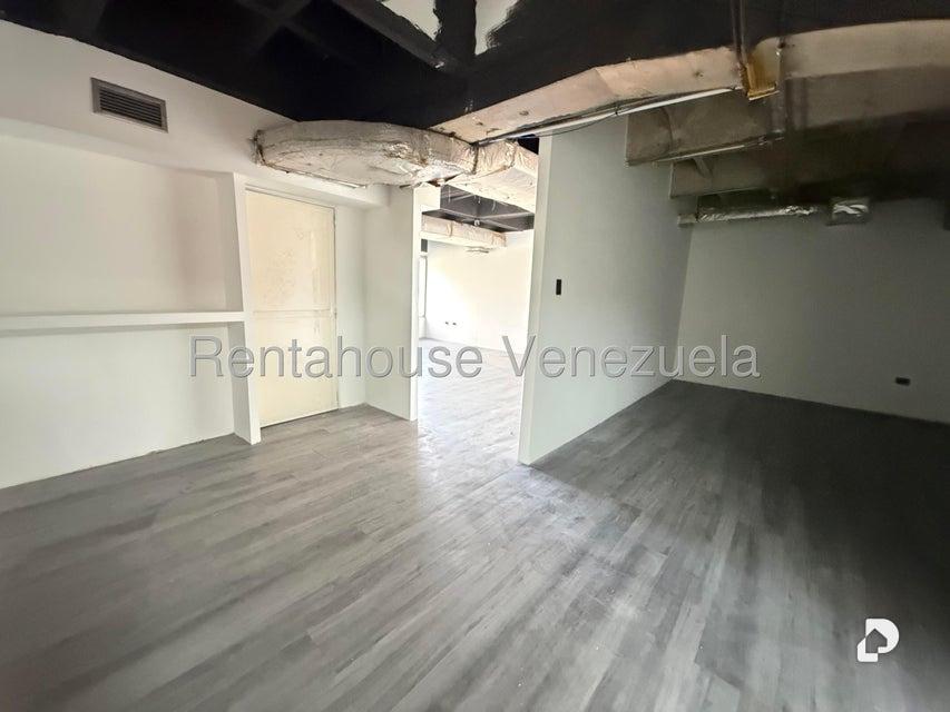 Oficina en Chuao, Caracas – 4