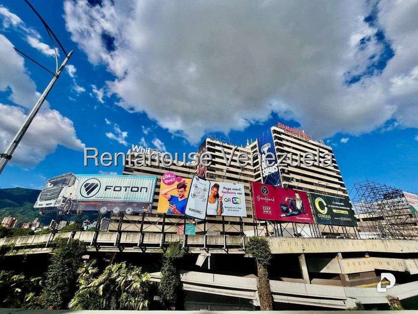 Oficina en Chuao, Caracas – 1