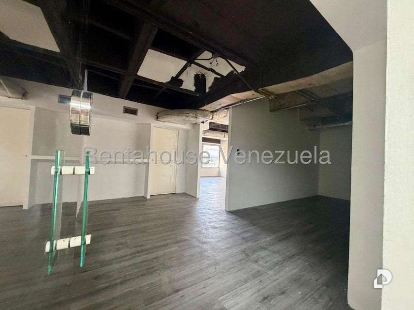 Oficina en Chuao, Caracas – 3
