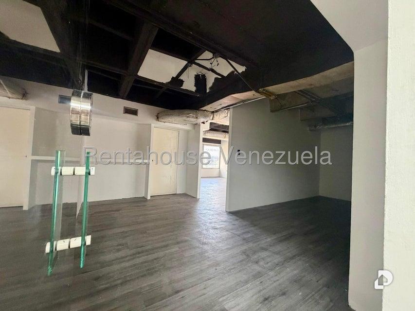 Oficina en Chuao, Caracas – 3