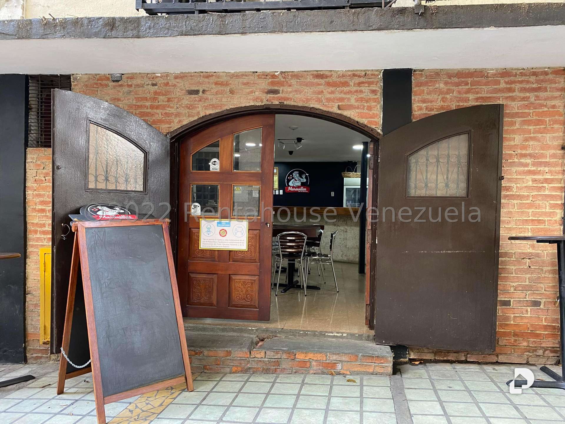 Local comercial en Parroquia La Candelaria, Caracas – 13