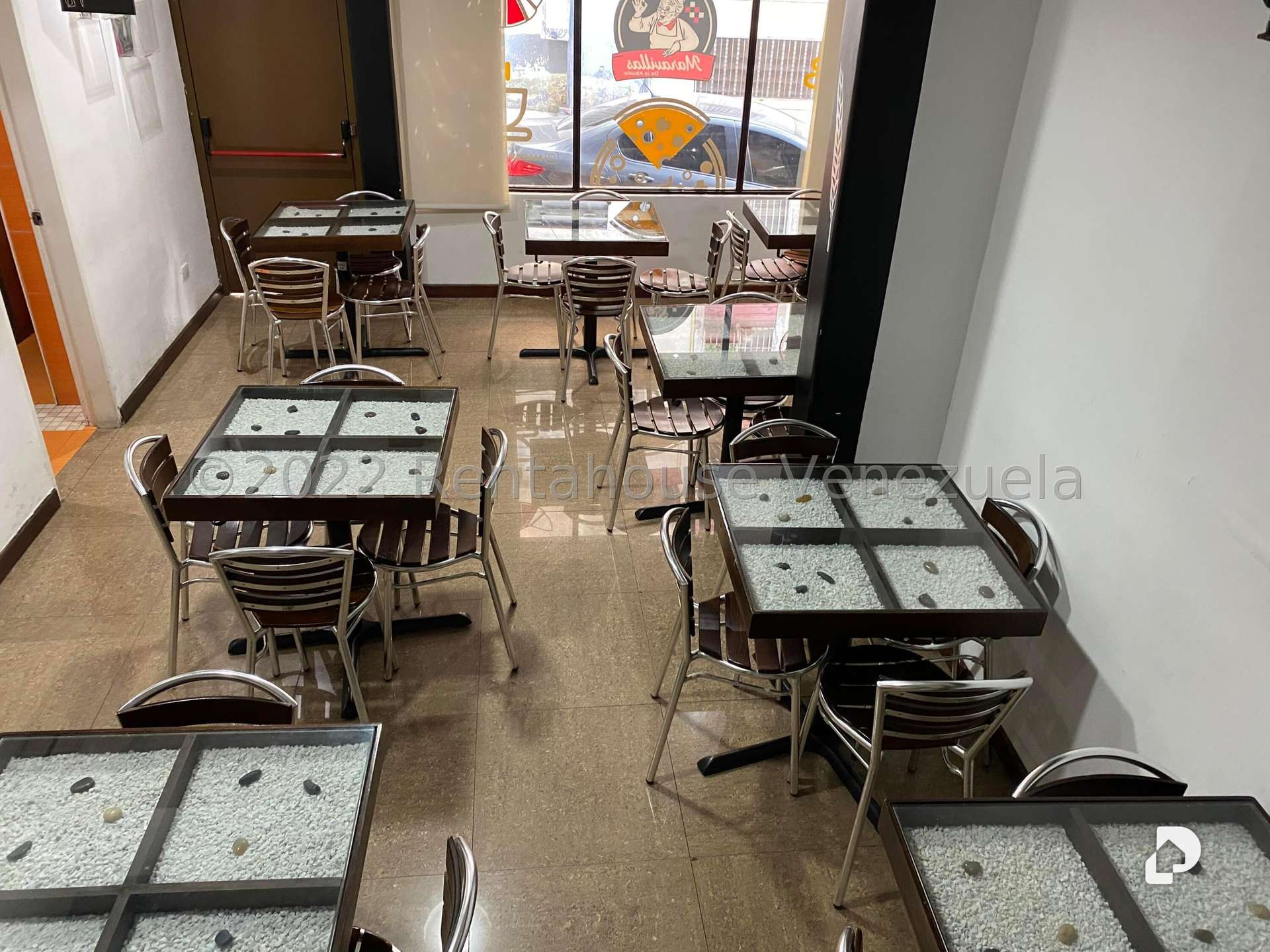 Local comercial en Parroquia La Candelaria, Caracas – 22