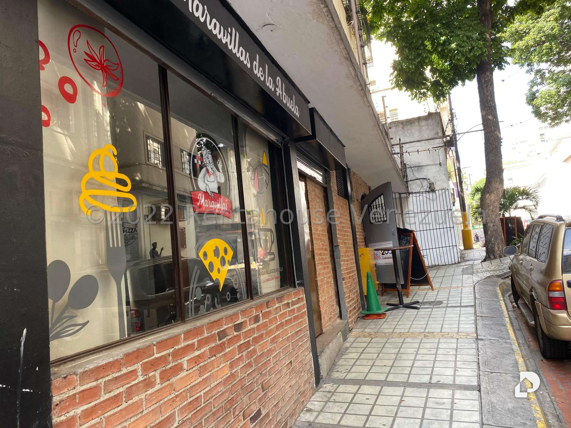 Local comercial en Parroquia La Candelaria, Caracas – 11