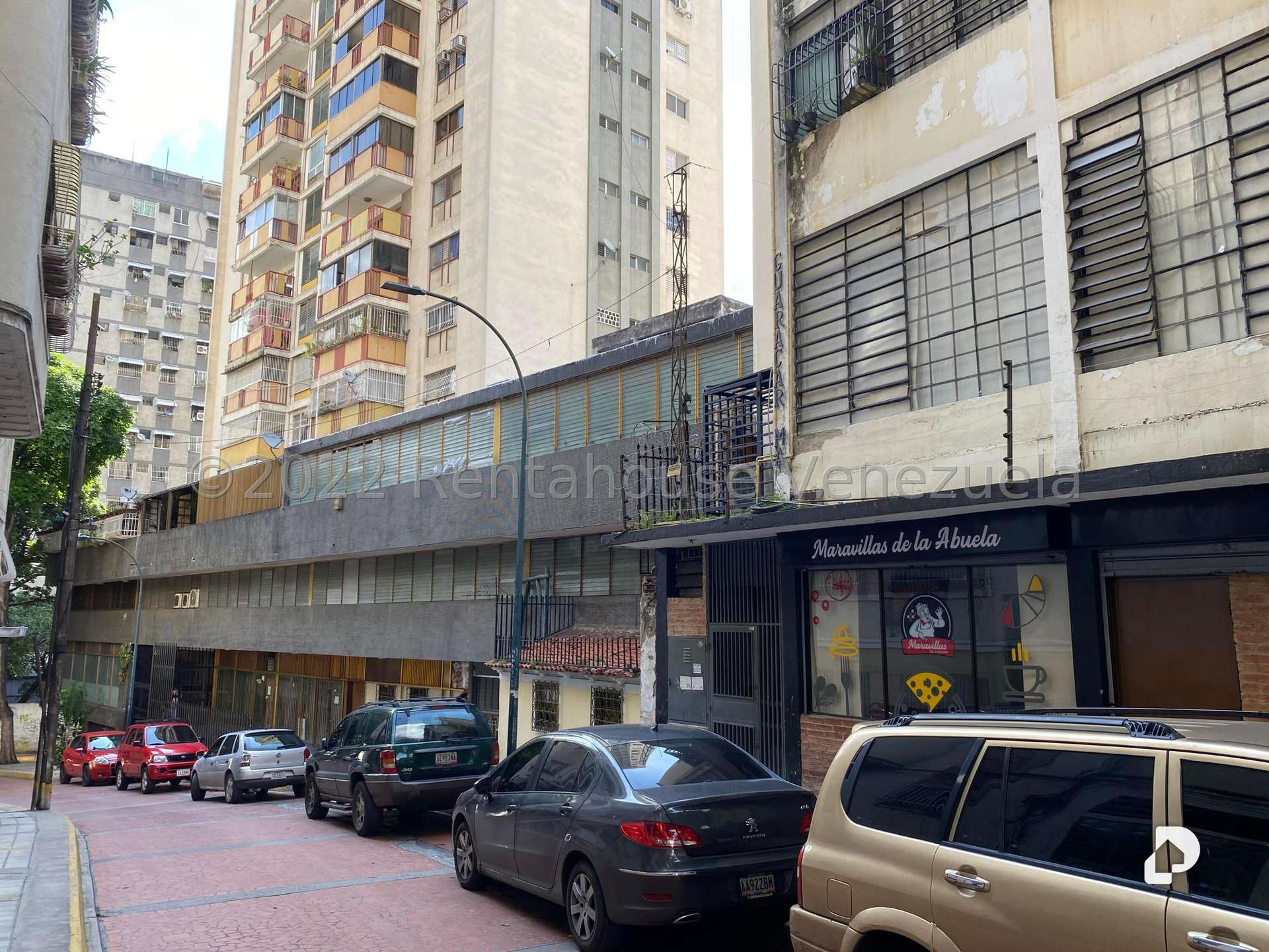 Local comercial en Parroquia La Candelaria, Caracas – 18