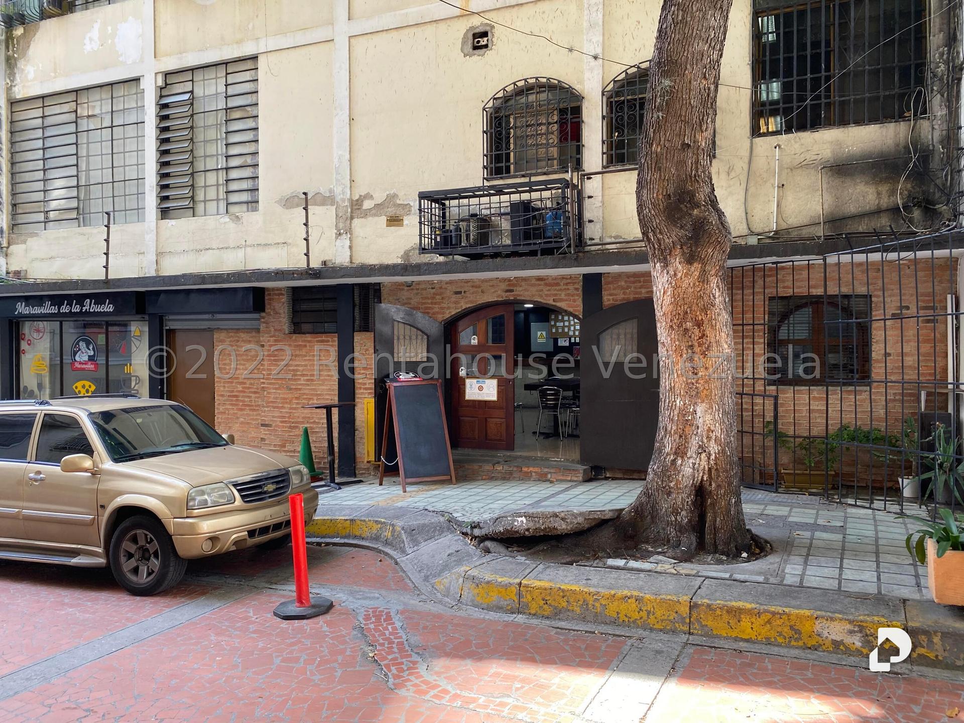 Local comercial en Parroquia La Candelaria, Caracas – 2