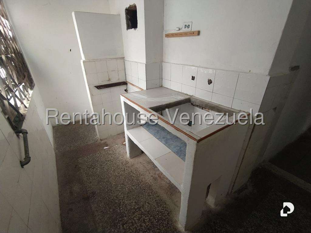 Local comercial en Prado de María, Caracas – 15