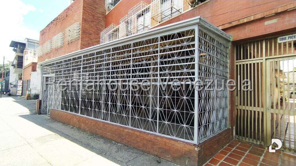 Local comercial en Prado de María, Caracas – 1