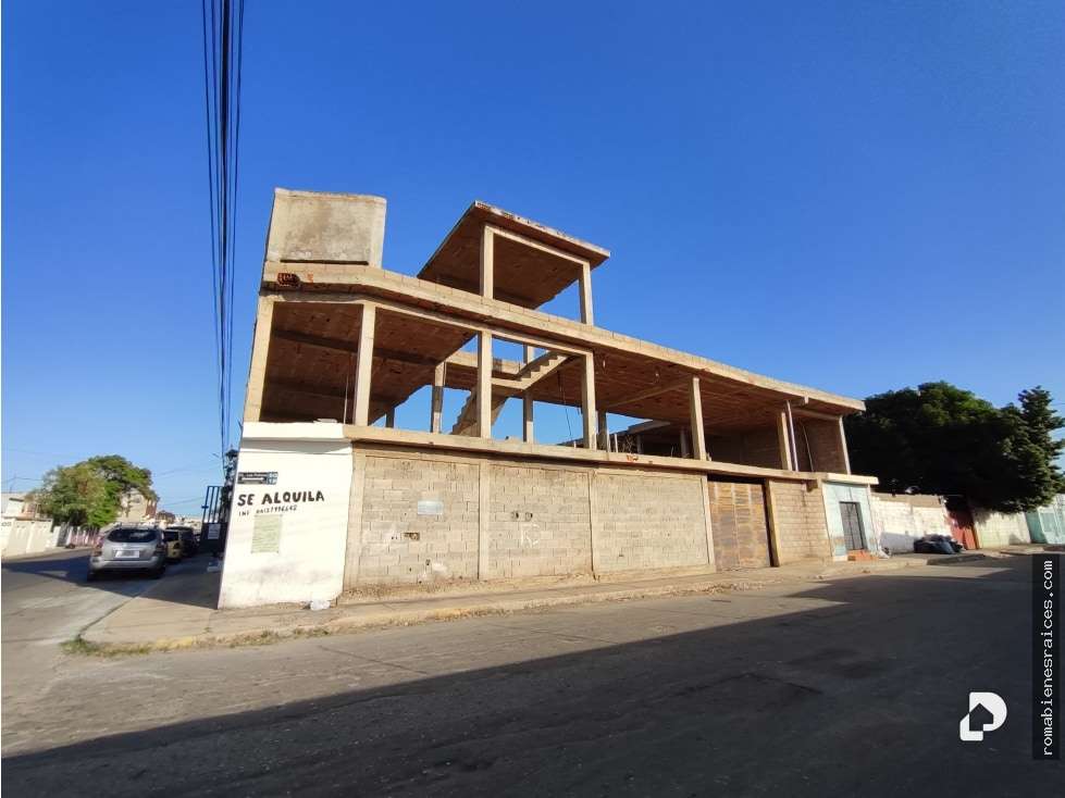 Edificio en Punto Fijo – 7