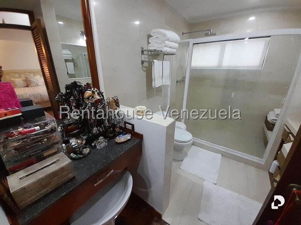 Casa en La Tahona, Caracas – 33