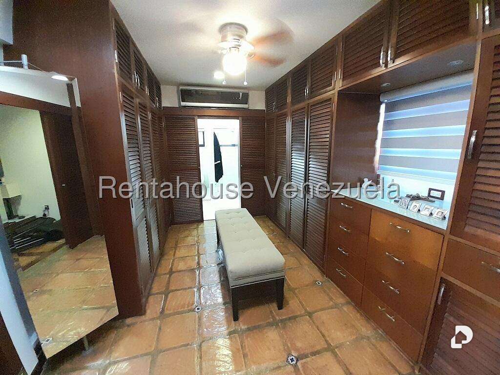 Casa en La Tahona, Caracas – 26