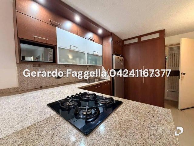 Apartamento en Los Naranjos Humboldt, Caracas – 1