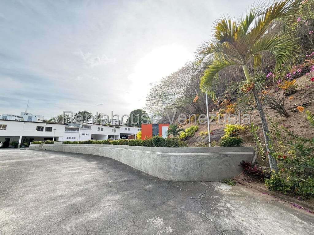 Townhouse en Santa Paula, Caracas