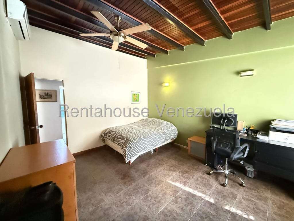 Townhouse en Santa Paula, Caracas