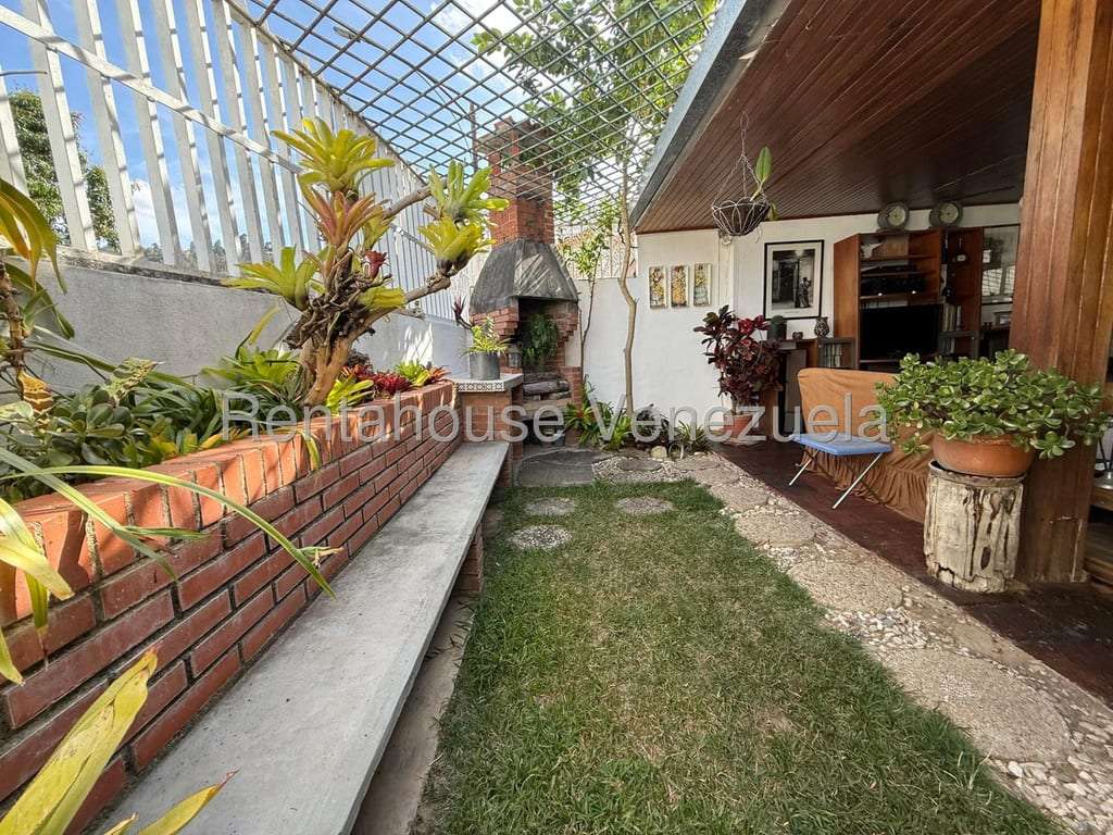 Townhouse en Santa Paula, Caracas