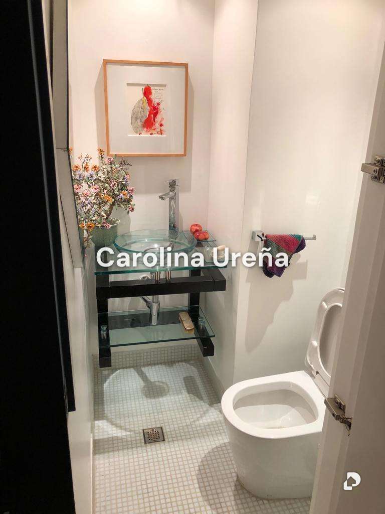 Apartamento en Las Mesetas de Santa Rosa de Lima, Caracas – 21