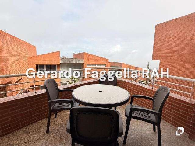 Casa en Loma Linda, Caracas – 11