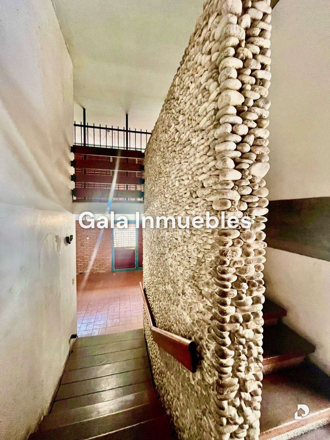 Local comercial en Chuao, Caracas – 11