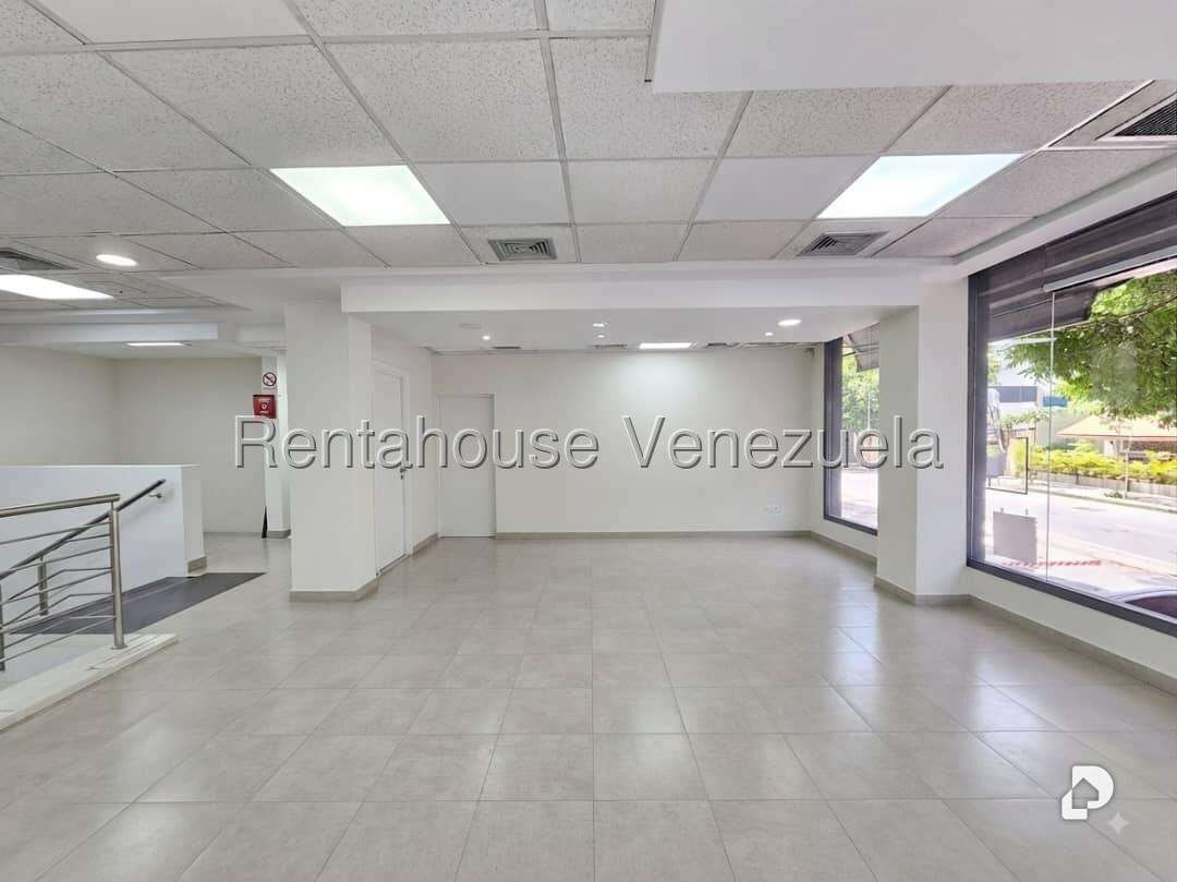 Local comercial en Las Mercedes, Caracas – 11