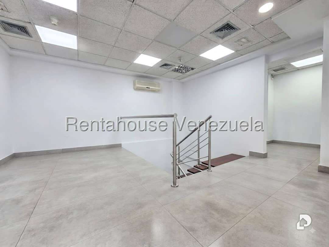 Local comercial en Las Mercedes, Caracas – 15
