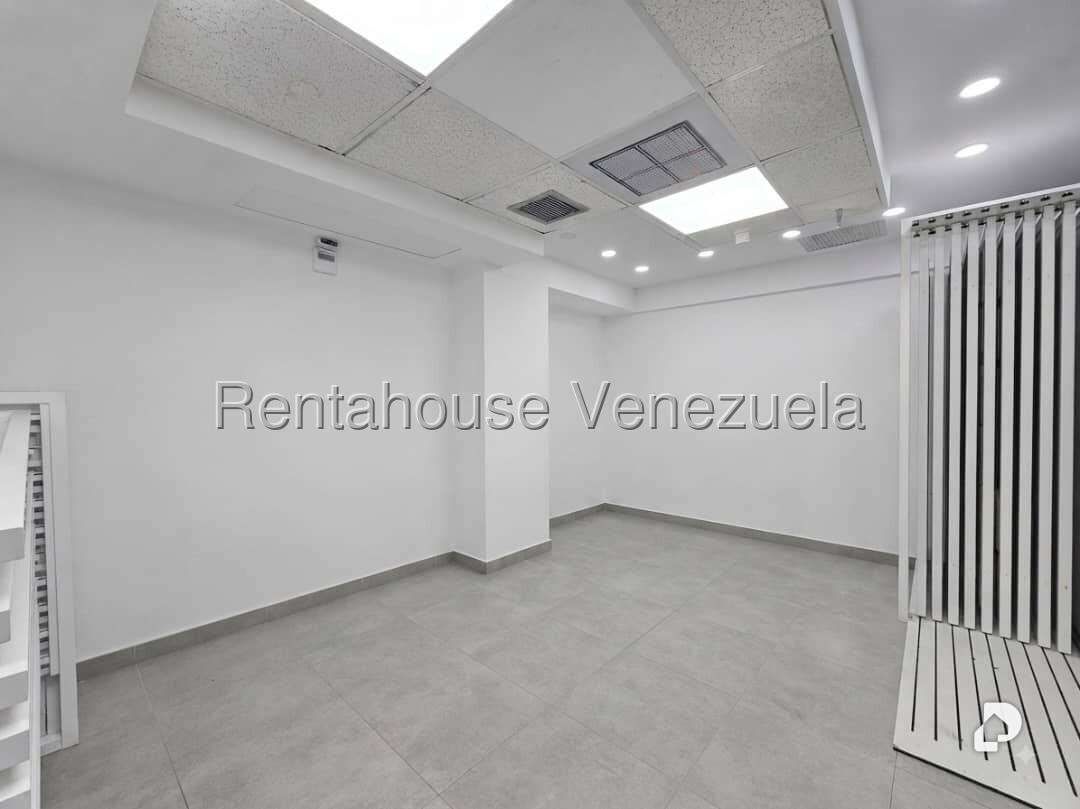 Local comercial en Las Mercedes, Caracas – 23
