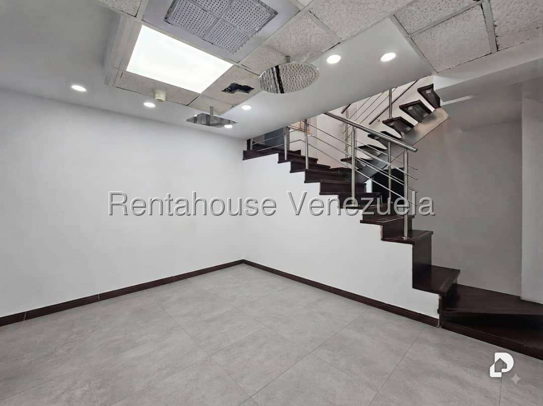 Local comercial en Las Mercedes, Caracas – 22