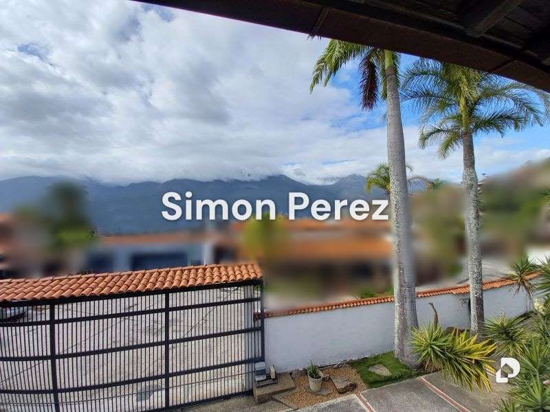 Casa en Lomas de Las Mercedes, Caracas – 13