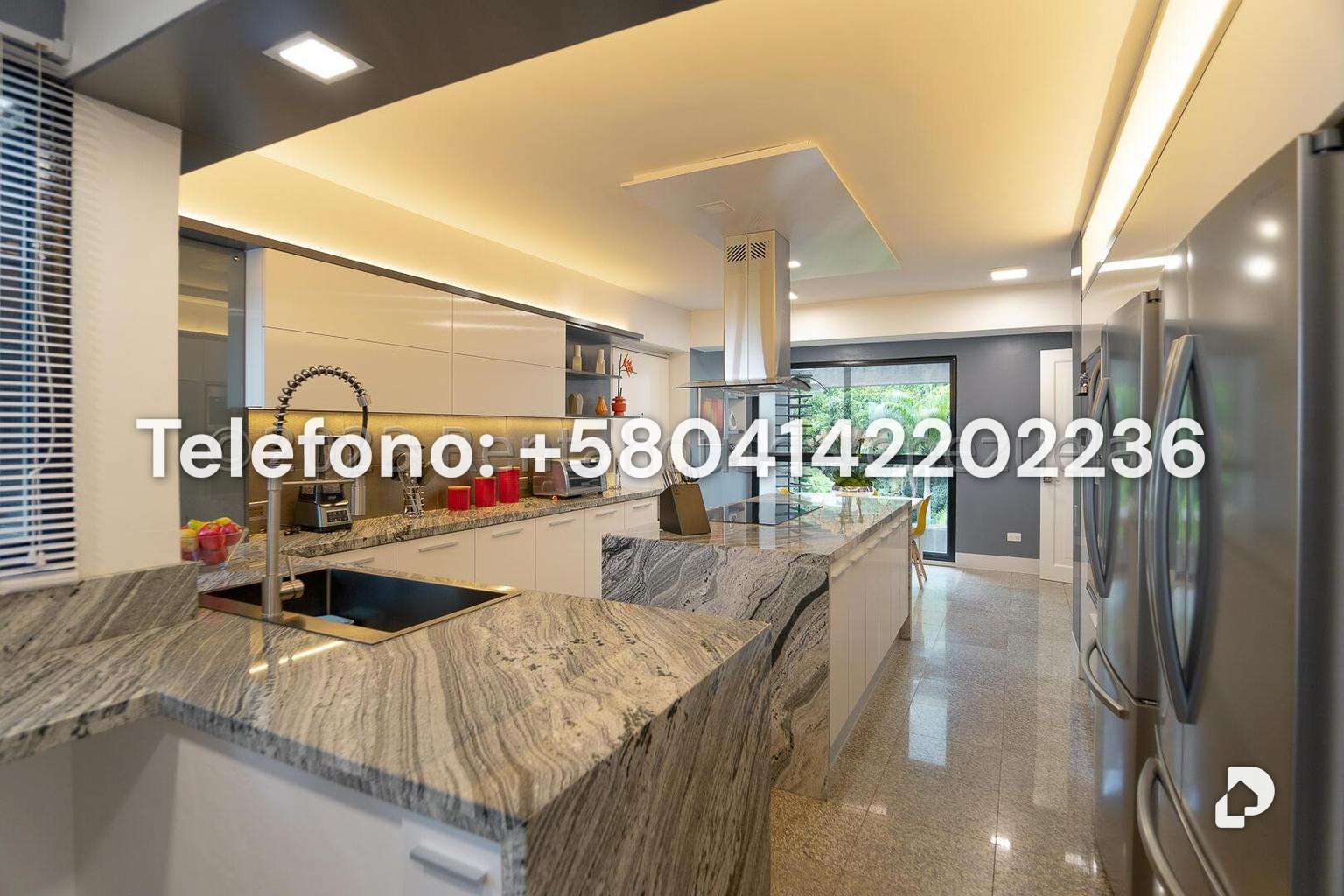 Apartamento en Los Palos Grandes, Caracas – 28