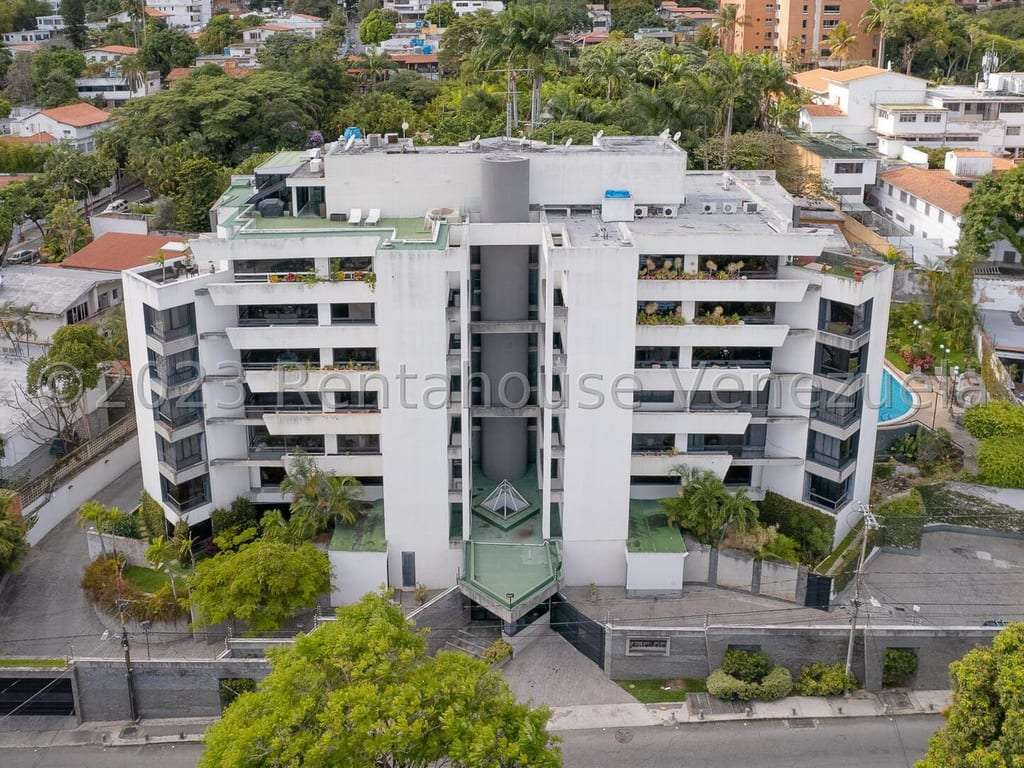 Apartamento en Los Palos Grandes, Caracas - 1